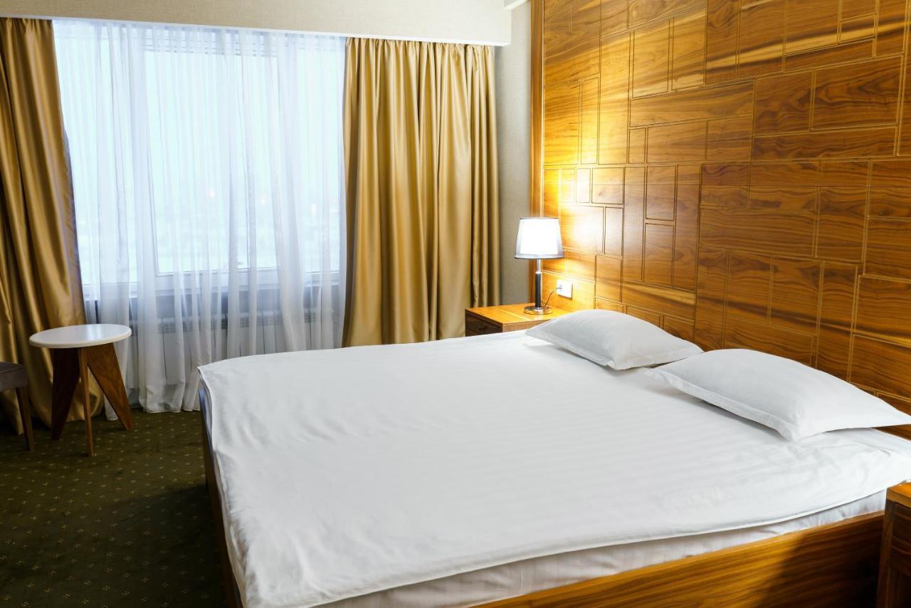 Hotel The Square Akmola Esterno foto